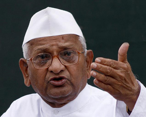 Anna Hazare and Arvind Kejriwal Unite to Embarrass Centre