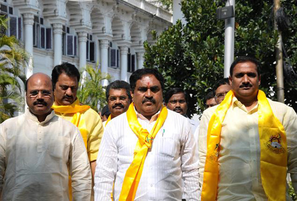 TDP MLAs meet Governor on the suspension of the Assembly